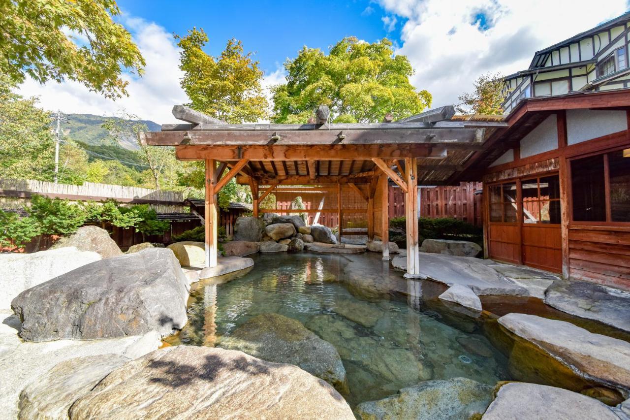 Resort Inn Chirorian Takayama (Gifu) Exteriör bild