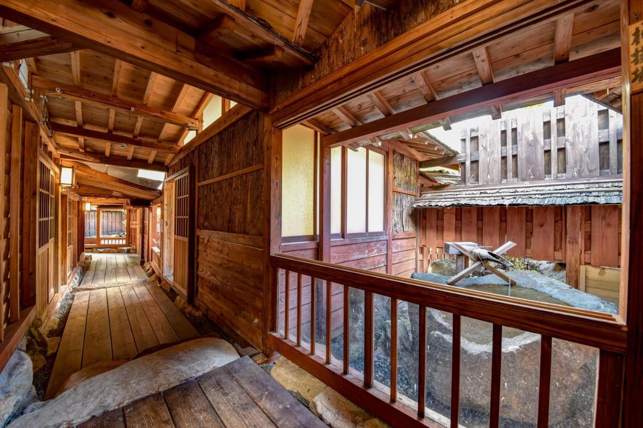 Resort Inn Chirorian Takayama (Gifu) Exteriör bild