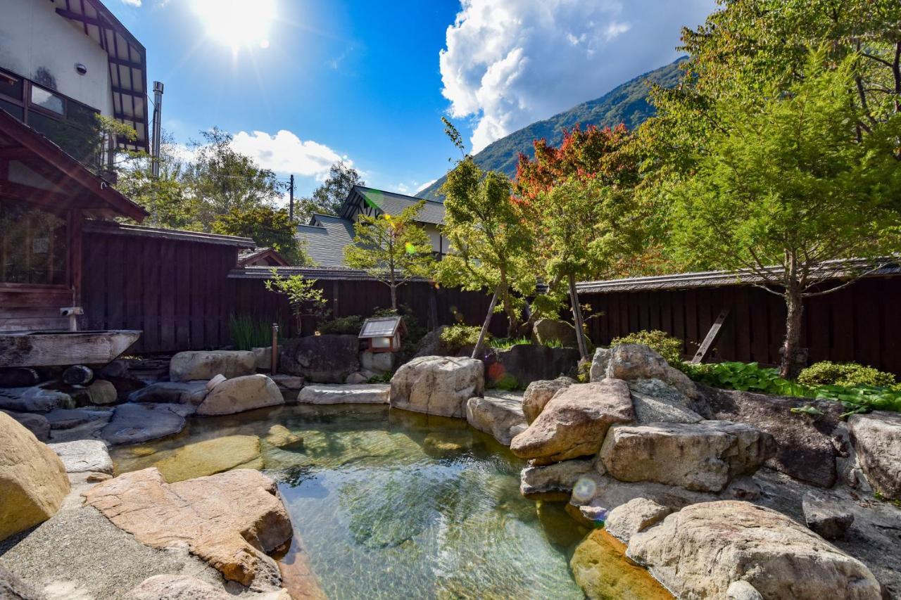 Resort Inn Chirorian Takayama (Gifu) Exteriör bild